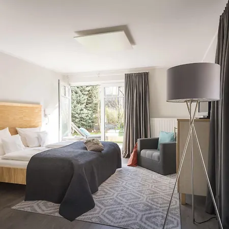 Bodenseehotel Renn מלון הגנאו